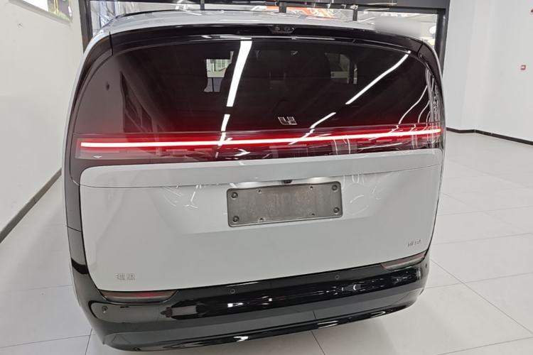 Used Li Auto MEGA 2025 Home Family Special Edition Rear