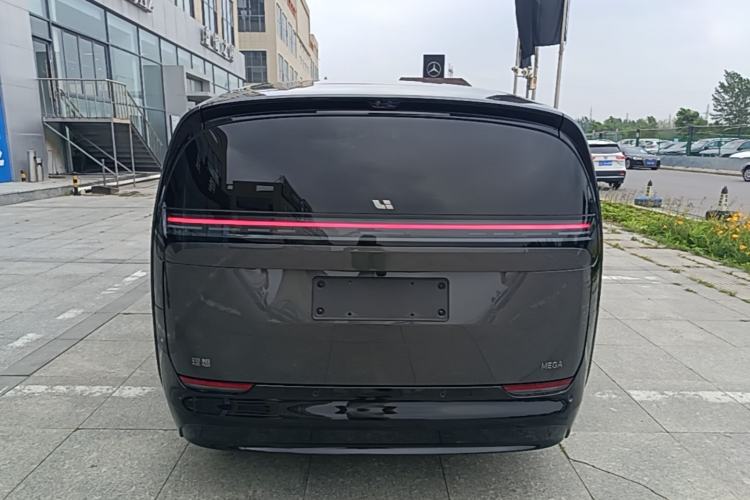 Used Li Auto MEGA 2025 Home Family Special Edition Rear