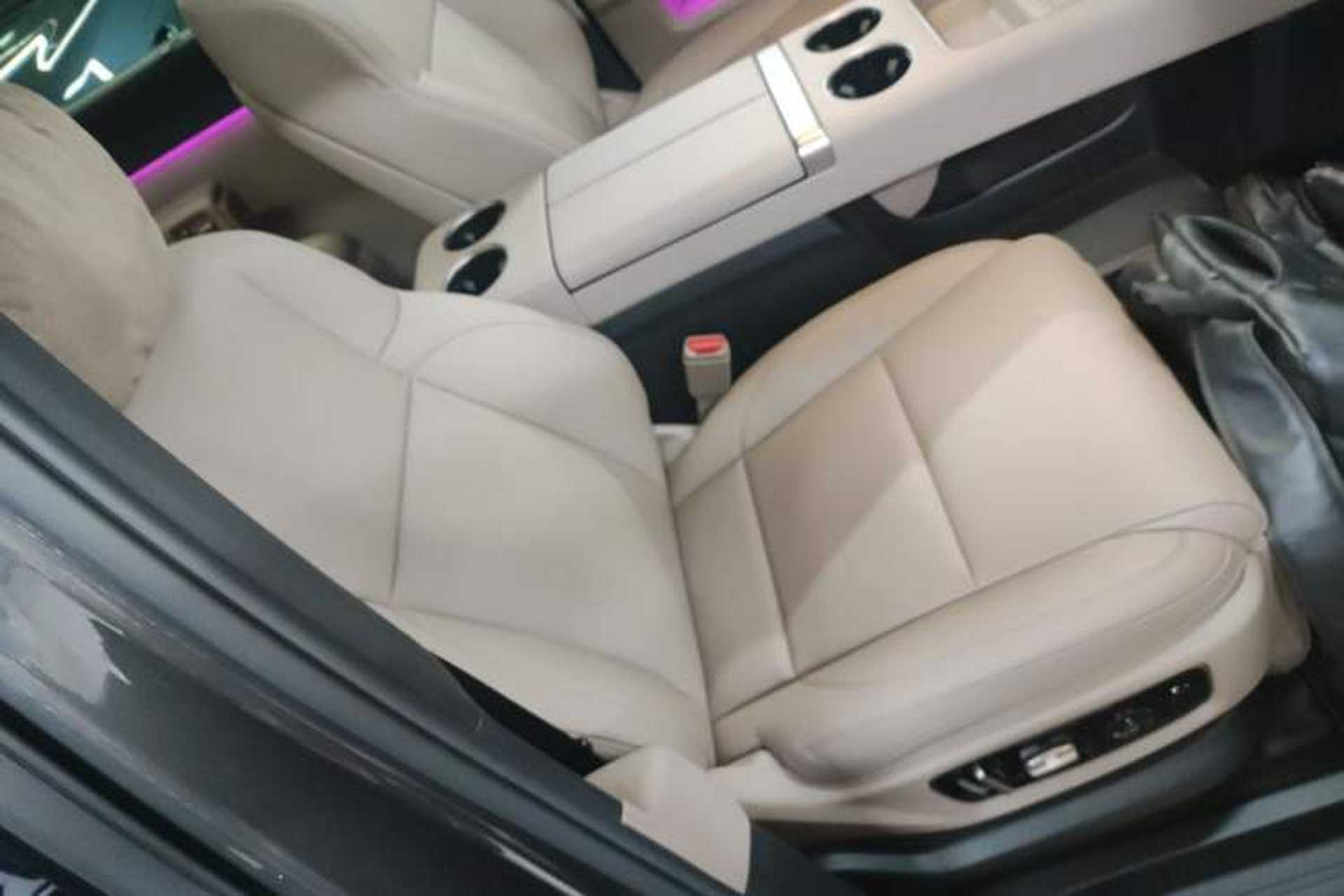 Used Li Auto MEGA 2025 Home Family Special Edition Right Front Seat