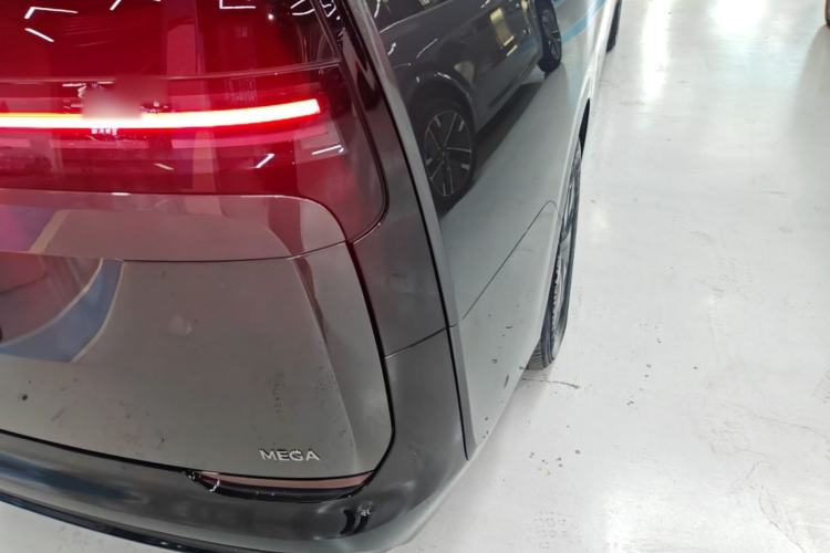 Used Li Auto MEGA 2025 Home Family Special Edition Right Rear Taillight