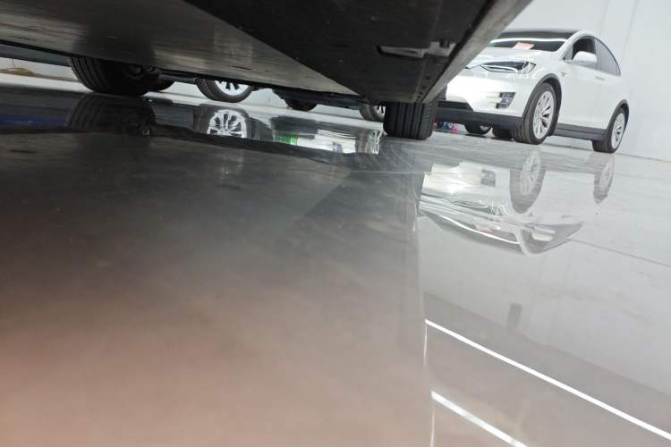 Used Li Auto MEGA 2025 Home Family Special Edition Right Side Sill