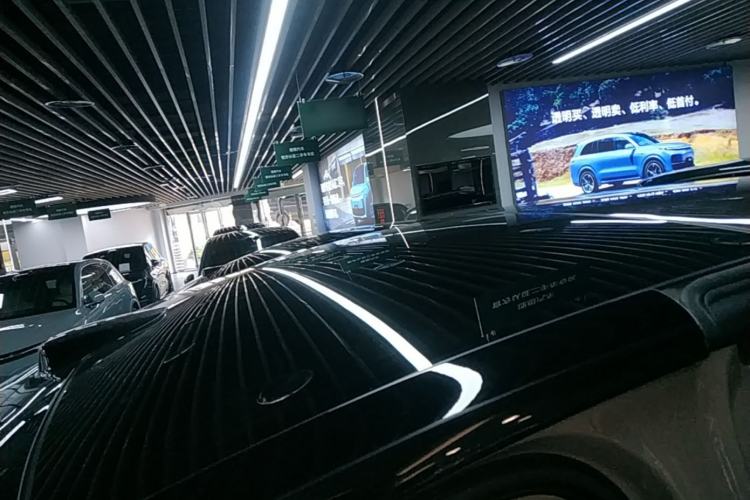 Used Li Auto MEGA 2025 Ultra Smart Refreshed Edition Roof