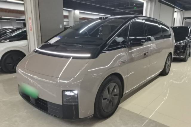 Used Li Auto MEGA 2025 Home Family Special Edition