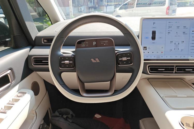 Used Li Auto MEGA 2025 Home Family Special Edition Steering Wheel
