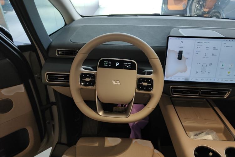 Used Li Auto MEGA 2025 Home Family Special Edition Steering Wheel