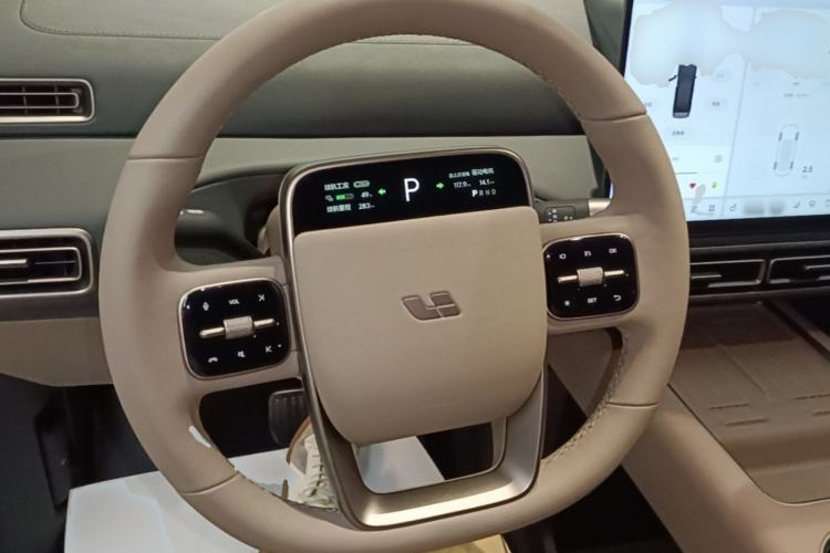 Used Li Auto MEGA 2025 Home Family Special Edition Steering Wheel