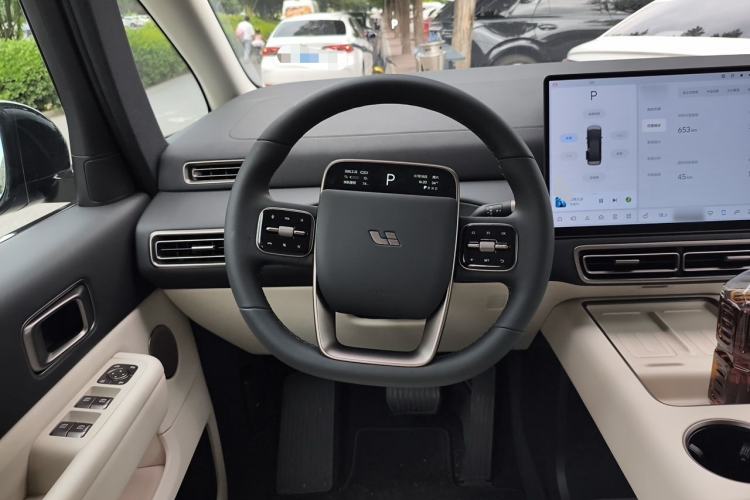 Used Li Auto MEGA 2025 Ultra Smart Refreshed Edition Steering Wheel