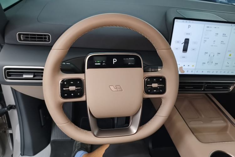 Used Li Auto MEGA 2025 Home Family Special Edition Steering Wheel