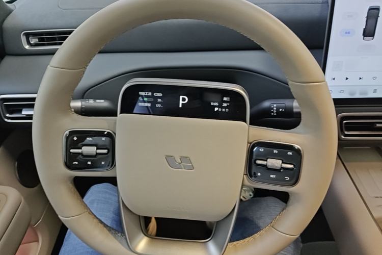 Used Li Auto MEGA 2025 Home Family Special Edition Steering Wheel