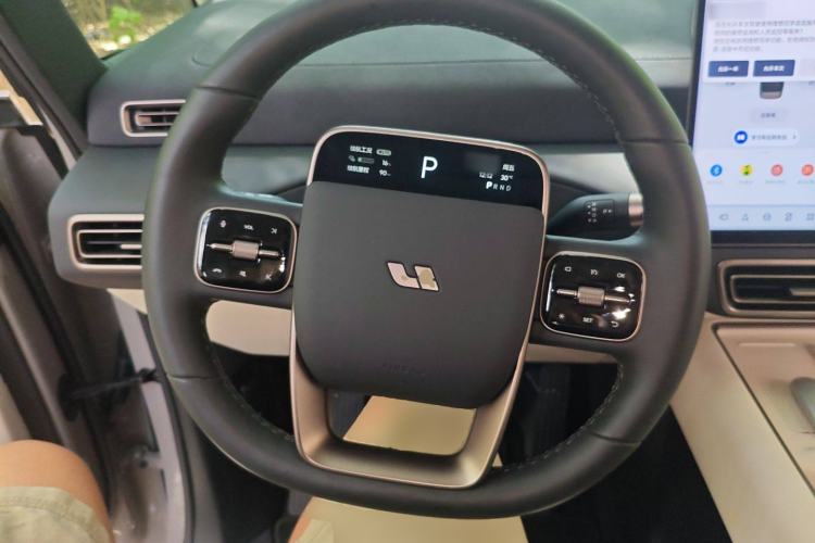 Used Li Auto MEGA 2025 Ultra Smart Refreshed Edition Steering Wheel