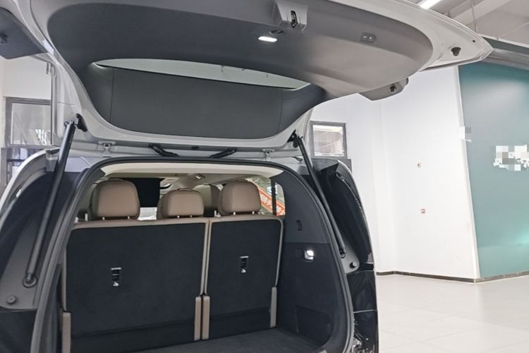 Used Li Auto MEGA 2025 Home Family Special Edition Trunk