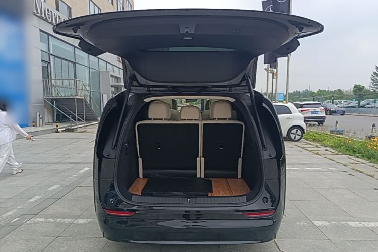 Used Li Auto MEGA 2025 Home Family Special Edition Trunk