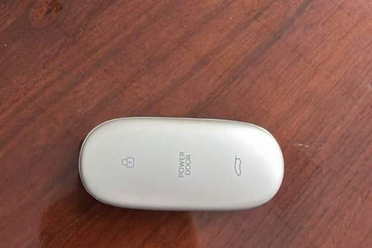 Used Li Auto MEGA 2025 Ultra Smart Refreshed Edition Vehicle Key