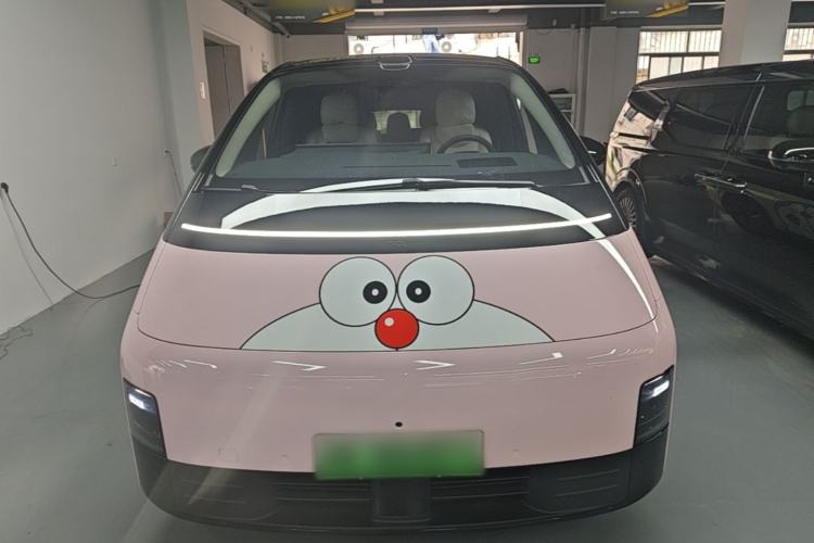 Used Li Auto MEGA 2025 Home Family Special Edition Front