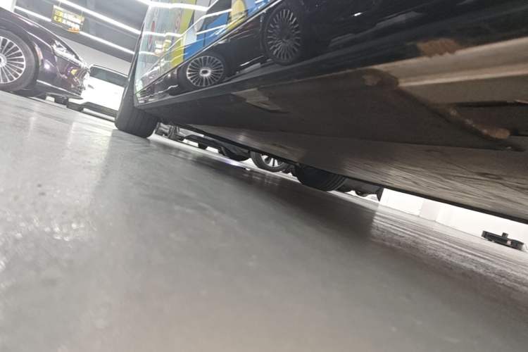 Used Li Auto MEGA 2025 Home Family Special Edition Left Side Sill