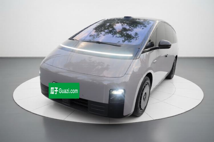 Li Auto MEGA 2025 Home Family Special Edition