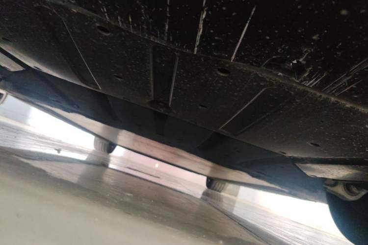 Used Li Auto MEGA 2025 Home Family Special Edition Chassis Front