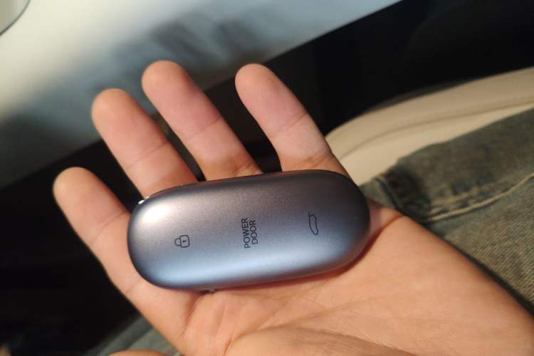 Used Li Auto MEGA 2025 Home Family Special Edition Vehicle Key
