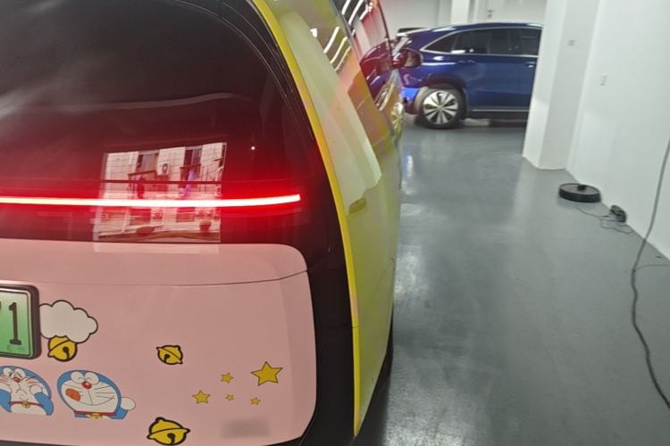 Used Li Auto MEGA 2025 Home Family Special Edition Right Rear Taillight