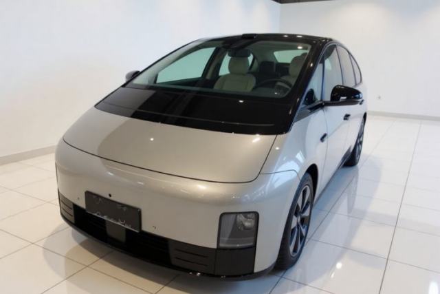 Li Auto MEGA 2025 Ultra Smart Refreshed Edition usado