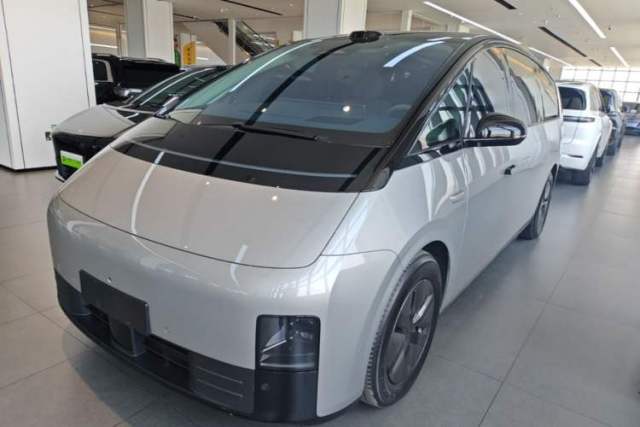 Used Li Auto MEGA 2025 Home Family Special Edition