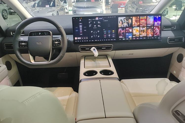 Used Li Auto MEGA 2025 Home Family Special Edition Center Console