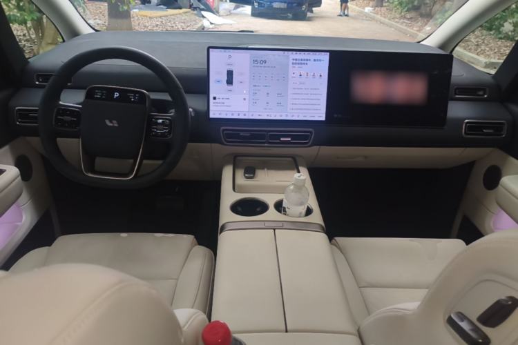 Used Li Auto MEGA 2025 Home Family Special Edition Center Console