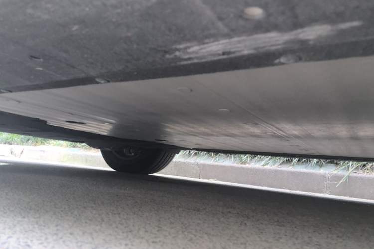 Used Li Auto MEGA 2025 Home Family Special Edition Chassis Rear Right