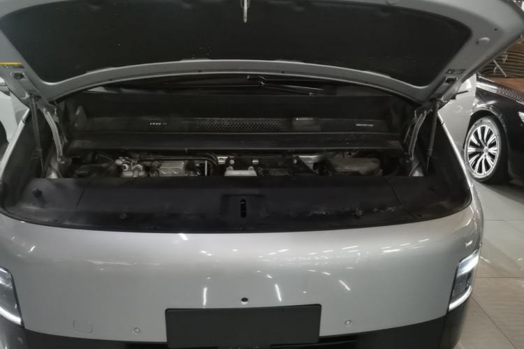 Used Li Auto MEGA 2025 Home Family Special Edition Engine Bay