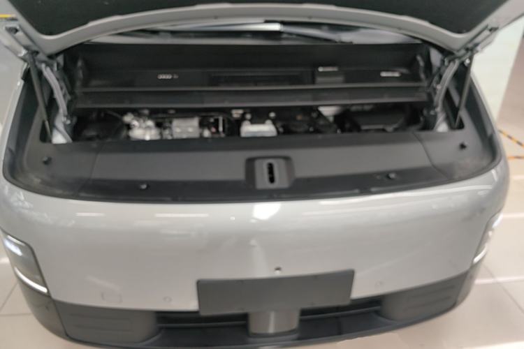 Used Li Auto MEGA 2025 Home Family Special Edition Engine Bay