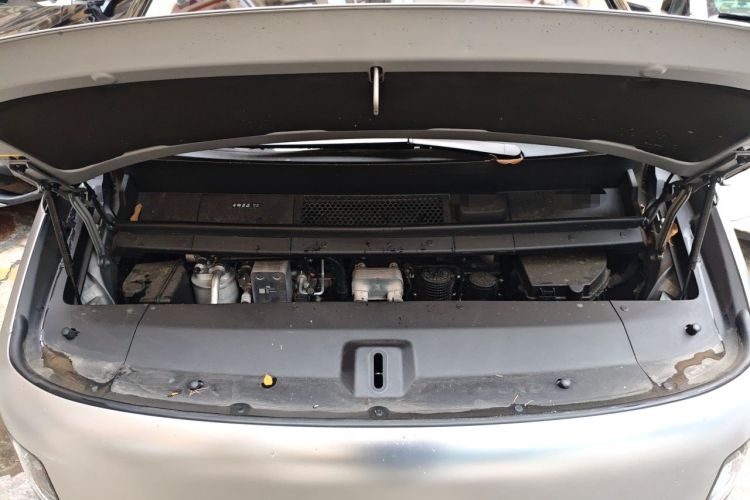 Used Li Auto MEGA 2025 Home Family Special Edition Engine Bay