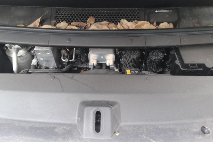 Used Li Auto MEGA 2025 Home Family Special Edition Engine Bay