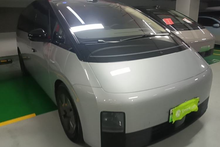 Used Li Auto MEGA 2025 Home Family Special Edition Exterior 1