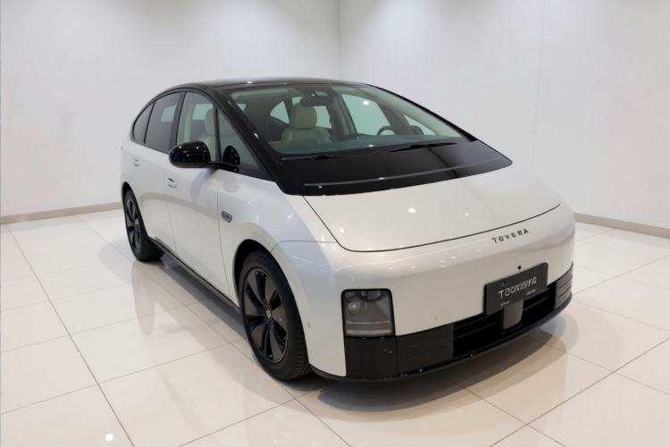Used Li Auto MEGA 2025 Ultra Smart Refreshed Edition Front Right 45 Deg