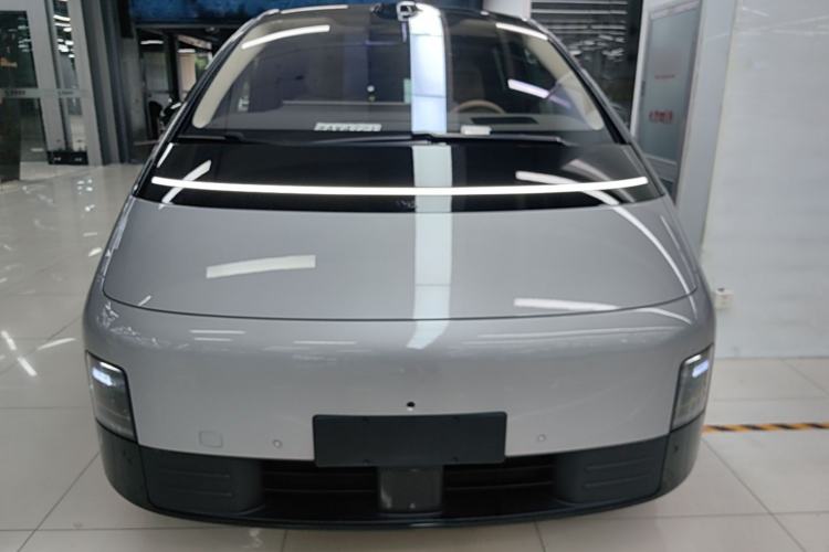 Used Li Auto MEGA 2025 Home Family Special Edition Front