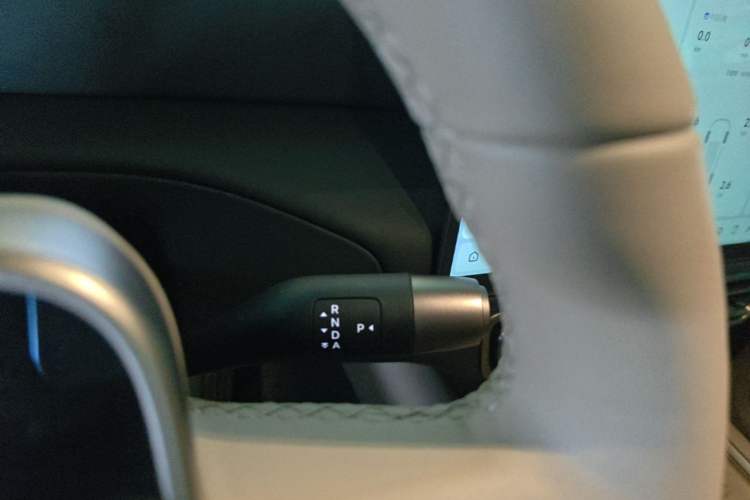 Used Li Auto MEGA 2025 Ultra Smart Refreshed Edition Gear Lever