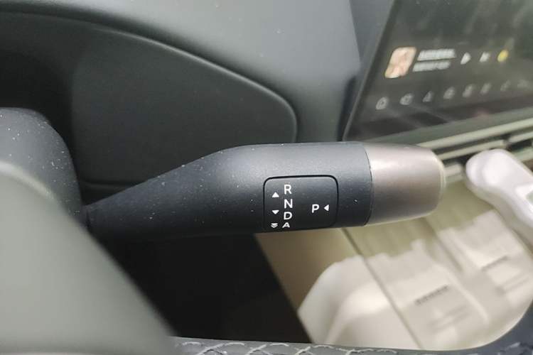 Used Li Auto MEGA 2025 Home Family Special Edition Gear Lever