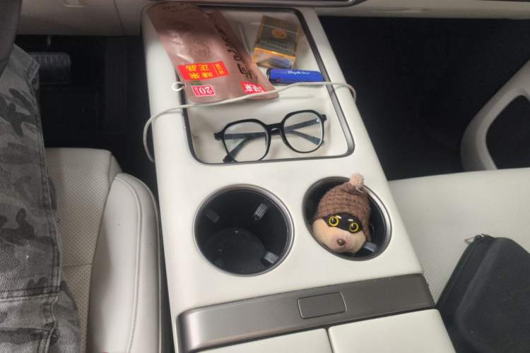 Used Li Auto MEGA 2025 Home Family Special Edition Gear Lever