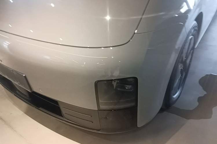 Used Li Auto MEGA 2025 Ultra Smart Refreshed Edition Left Front Headlight