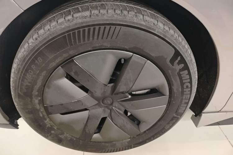 Used Li Auto MEGA 2025 Home Family Special Edition Left Front Wheel Hub