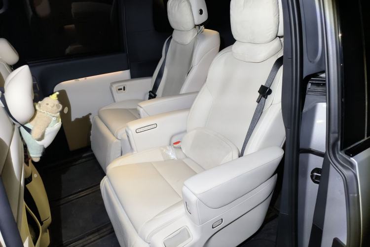 Used Li Auto MEGA 2025 Home Family Special Edition Left Rear Seat