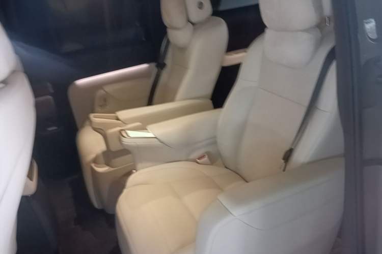 Used Li Auto MEGA 2025 Ultra Smart Refreshed Edition Left Rear Seat