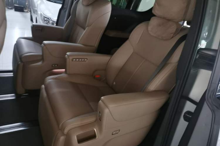 Used Li Auto MEGA 2025 Home Family Special Edition Left Rear Seat