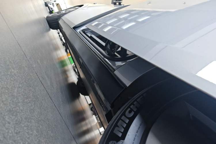 Used Li Auto MEGA 2025 Home Family Special Edition Left Side Sill