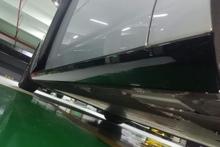 Used Li Auto MEGA 2025 Home Family Special Edition Left Side Sill