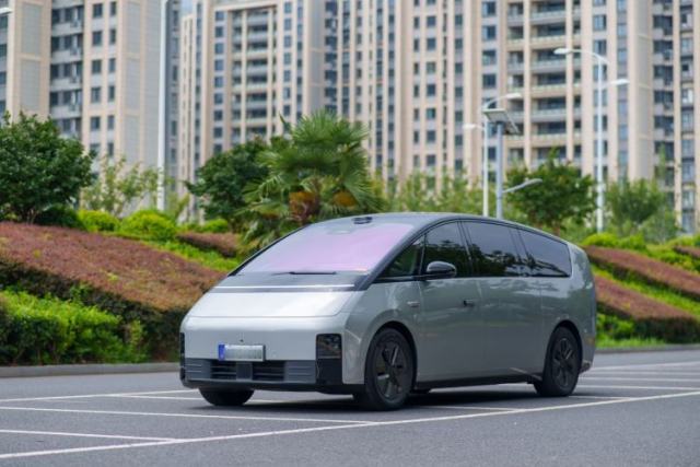 Li Auto MEGA 2025 Home Family Special Edition de segunda mano