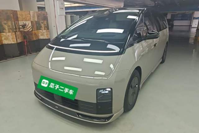 Used Li Auto MEGA 2025 Home Family Special Edition