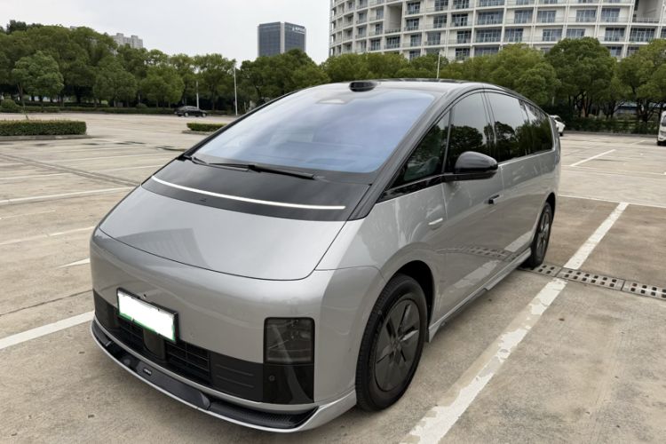 Li Auto MEGA 2025 Home Family Special Edition