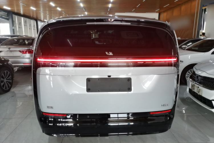 Used Li Auto MEGA 2025 Home Family Special Edition Rear