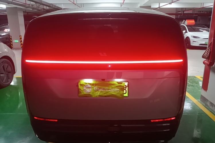 Used Li Auto MEGA 2025 Home Family Special Edition Rear